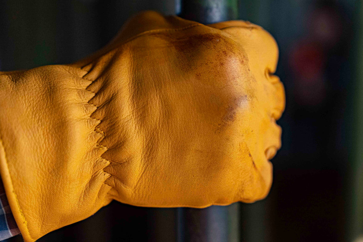 Hand closing into a fist in the OR-OG pre-curved driver